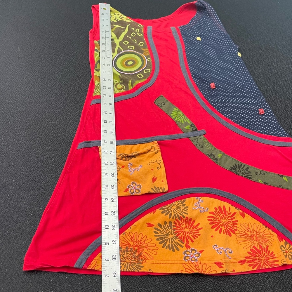 Nari Alliance red sleeveless dress w/ unique appliqué & embroidery sz M - Picture 11 of 12